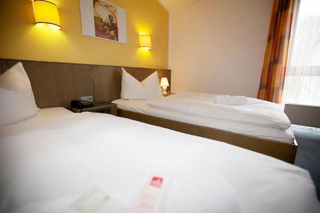 Astra Hotel Ulm Kültér fotó